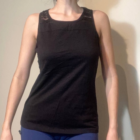 Black Tanktop - Picture 2 of 8